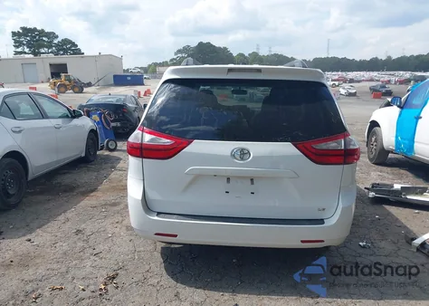 2015 Toyota Sienna Le 8 Passenger из США, поврежденный, VIN 5TDKK3DC5FS682999